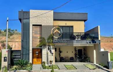 Imagem: A casa em condomínio possui 3 Dormitórios, 5 Banheiros, 4