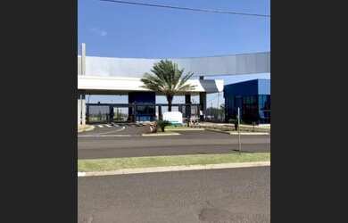 Imagem: O terreno possui 510m² de Área e está localizado em Vila