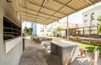 Imagem: O apartamento possui 1 Dormitório, 1 Banheiro, 1 Vaga na garagem