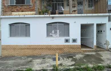 Imagem: A casa possui 2 Dormitórios, 1 Banheiro, 71m² de Área e