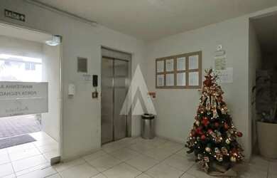 Imagem 8: Apartamento, composto por 2 quartos, 01 garagem, acesso com elevador no...