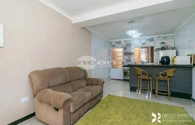 Imagem: A casa em condomínio possui 2 Dormitórios, 2 Banheiros, 1