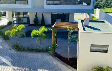 Imagem: A casa em condomínio possui 3 Dormitórios, 1 Banheiro, 1 Vaga