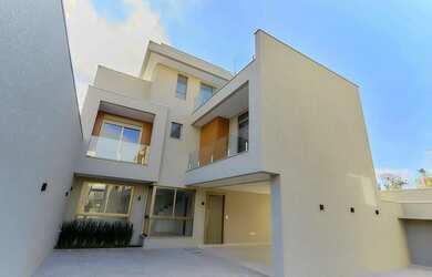 Imagem: A casa em condomínio possui 3 Dormitórios, 5 Banheiros, 2