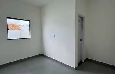 Imagem 3: Excelente casa 3/4 sendo 1 suíte com fácil acesso à Av. Ayrton Senna