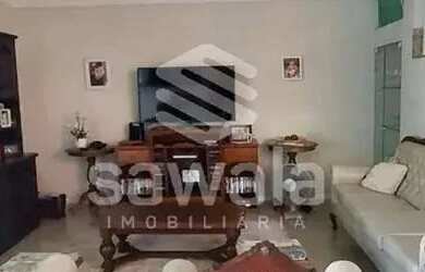 Imagem: A casa possui 4 Dormitórios, 5 Banheiros, 2 Vagas na garagem