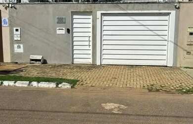 Imagem: A casa possui 3 Dormitórios, 4 Banheiros, 2 Vagas na garagem