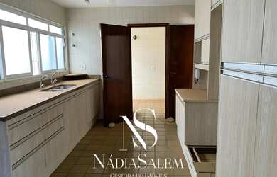 Imagem 13: Imóvel para aluguel e venda com 368 metros quadrados com 4 quartos em...