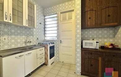 Imagem: O apartamento possui 4 Dormitórios, 2 Banheiros, 1 Vaga na