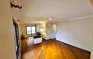 Imagem: O apartamento possui 3 Dormitórios, 4 Banheiros, 2 Vagas na