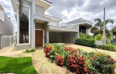 Imagem: A casa em condomínio possui 3 Dormitórios, 5 Banheiros, 4