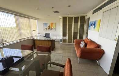 Imagem: O depósito possui 2 Vagas na garagem e 52m² de Área e está