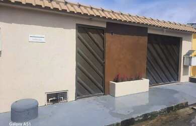 Imagem: A casa possui 2 Dormitórios, 1 Banheiro, 1 Vaga na garagem