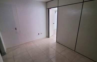 Imagem: O depósito possui 1 Vaga na garagem, 70m² de Área e está