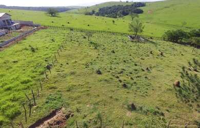 Imagem: A chácara possui 1000m² de Área e está localizado em Piedade