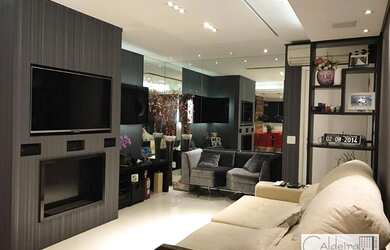 Imagem: O apartamento possui 2 Dormitórios, 2 Banheiros, 2 Vagas na