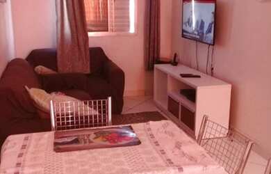 Imagem: O apartamento possui 3 Dormitórios, 1 Banheiro, 1 Vaga na garagem