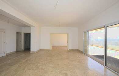 Imagem: O apartamento possui 4 Dormitórios, 5 Banheiros, 5 Vagas na