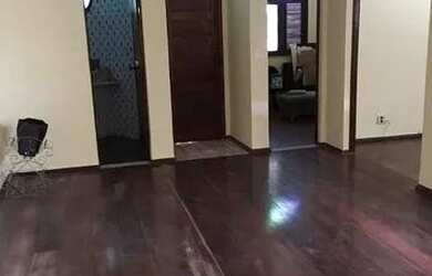 Imagem: A casa possui 2 Dormitórios, 1 Banheiro, 1 Vaga na garagem