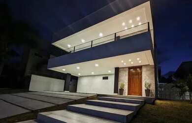 Imagem: A casa em condomínio possui 5 Dormitórios, 5 Banheiros, 5