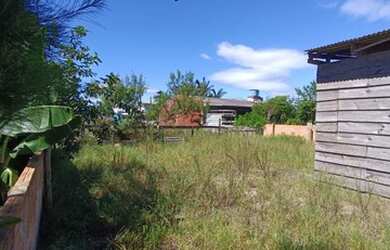 Imagem: O terreno possui 300m² de Área e está localizado em Formoza