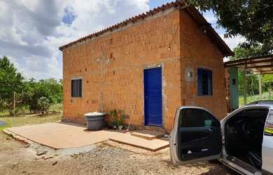 Imagem: A casa possui 1 Dormitório, 1 Banheiro e está localizado