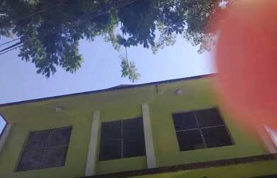 Imagem: O depósito possui 4 Vagas na garagem, 420m² de Área e está