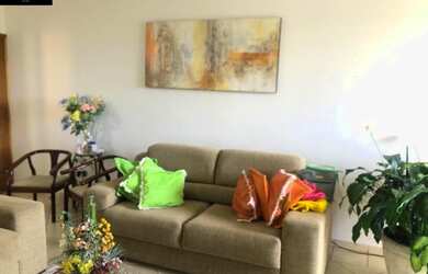 Imagem: O apartamento possui 1 Dormitório, 2 Banheiros, 1 Vaga na garagem