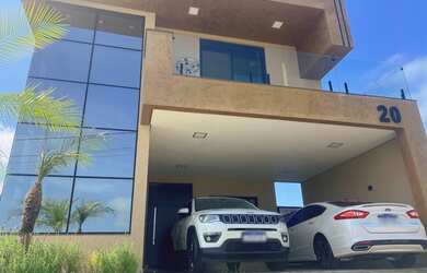 Imagem: A casa em condomínio possui 4 Dormitórios, 4 Banheiros, 3