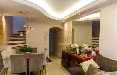 Imagem: A casa possui 3 Dormitórios, 3 Banheiros, 2 Vagas na garagem