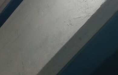 Imagem: A casa possui 3 Dormitórios e 1 Banheiro e está localizado