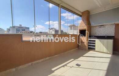 Imagem: O apartamento na cobertura possui 3 Dormitórios, 2 Banheiros