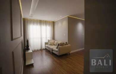 Imagem: O apartamento possui 2 Dormitórios, 2 Banheiros, 2 Vagas na