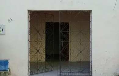 Imagem: A casa possui 2 Dormitórios, 1 Banheiro, 100m² de Área e