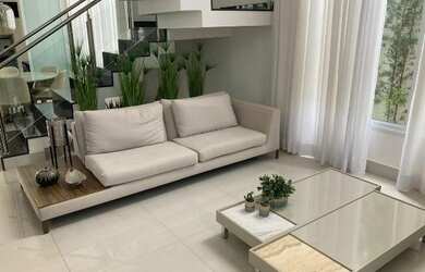 Imagem: A casa em condomínio possui 4 Dormitórios, 5 Banheiros, 2