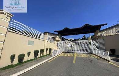 Imagem: A casa em condomínio possui 3 Dormitórios, 2 Banheiros, 2