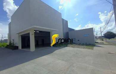 Imagem: O depósito possui 3 Vagas na garagem, 300m² de Área e está