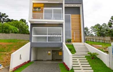 Imagem: A casa em condomínio possui 3 Dormitórios, 4 Banheiros, 4