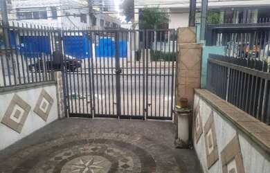 Imagem: O depósito possui 1 Vaga na garagem, 79m² de Área e está