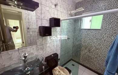 Imagem 5: Vendo casa de 5/4 sendo 02 suítes com 03 salas e 03 vagas de uso mixto...