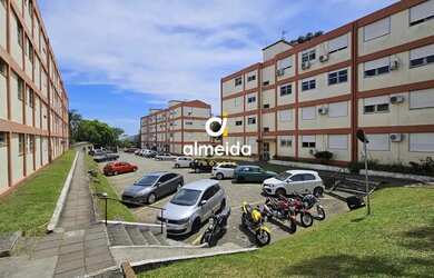 Imagem: O apartamento possui 2 Dormitórios, 1 Banheiro, 1 Vaga na garagem