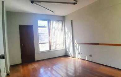 Imagem: O depósito possui 28m² de Área e está localizado em Centro