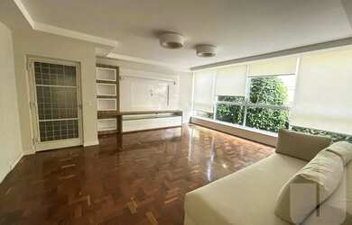 Imagem: O apartamento possui 3 Dormitórios, 2 Banheiros, 2 Vagas na