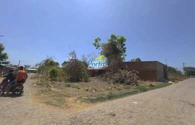 Imagem: O terreno possui 300m² de Área e está localizado em Esplanada