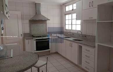 Imagem 11: Casa de alto padrão à venda no Centro de São Lourenço - MG