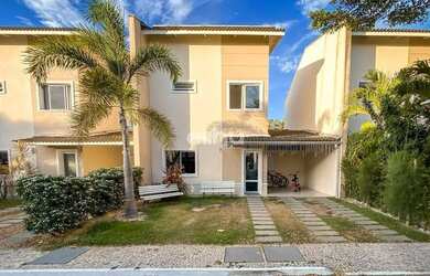 Imagem: A casa em condomínio possui 4 Dormitórios, 4 Banheiros, 2