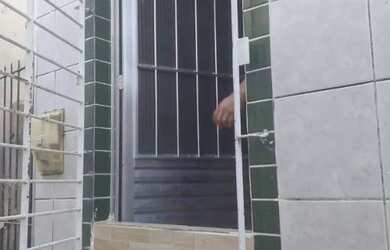 Imagem: A casa possui 2 Dormitórios, 1 Banheiro e está localizado