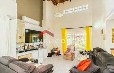 Imagem 2: Casa em Rua Doutor Galdino Nunes Vieira - Jardim Itu - Porto Alegre/RS