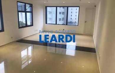 Imagem: O depósito possui 45m² de Área e está localizado em Vila