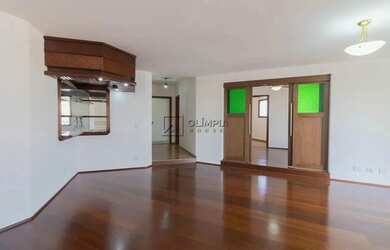 Imagem: O apartamento possui 4 Dormitórios, 4 Banheiros, 3 Vagas na